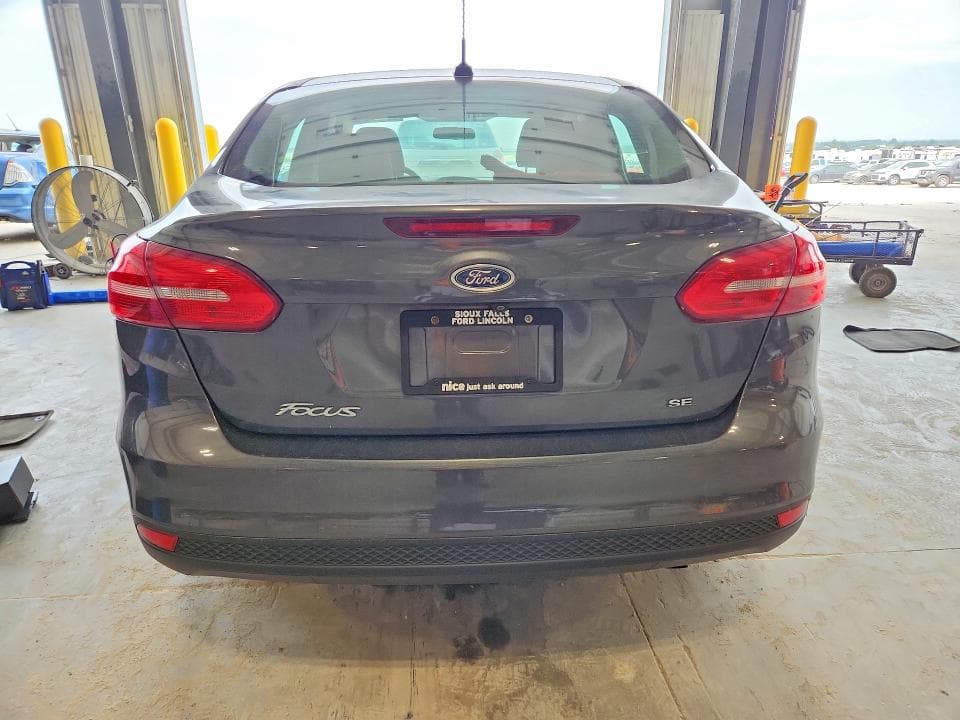 2017 FORD FOCUS SE 6