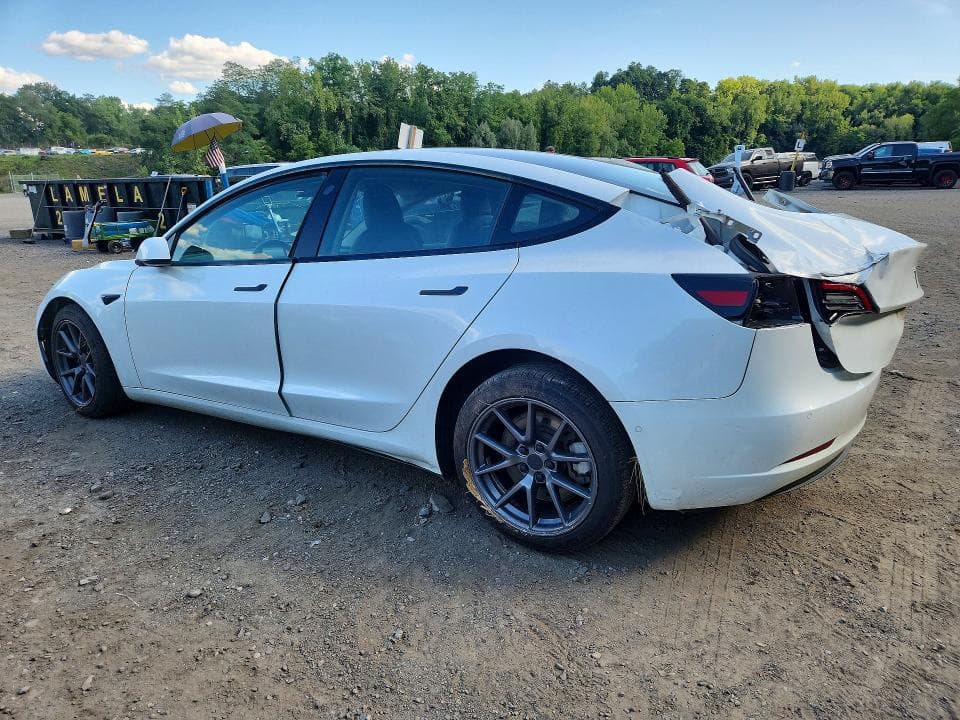 2022 TESLA MODEL 3 2