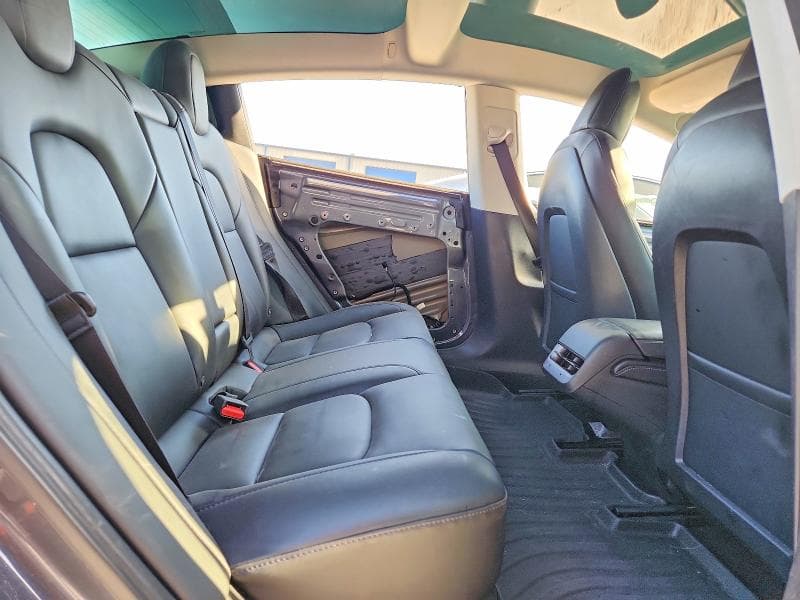 2022 TESLA MODEL 3 10