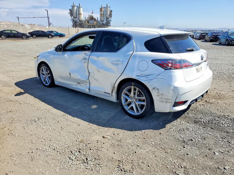 2017 LEXUS CT 200 2