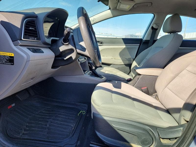 2017 HYUNDAI ELANTRA SE 7