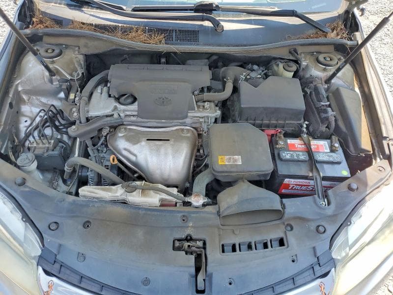 2017 TOYOTA CAMRY SE 11