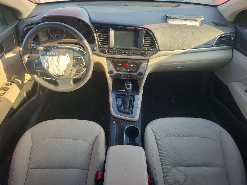 2017 HYUNDAI ELANTRA SE 8