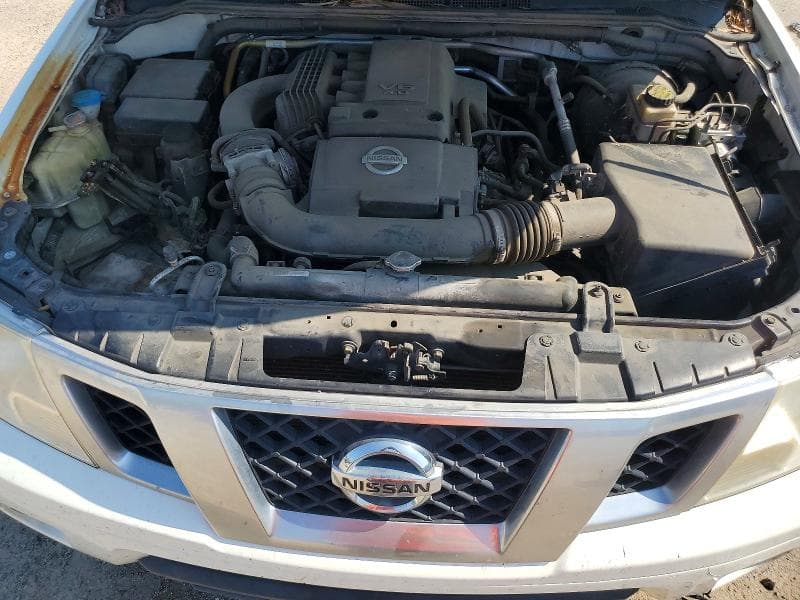 2017 NISSAN FRONTIER PRO-4X 11