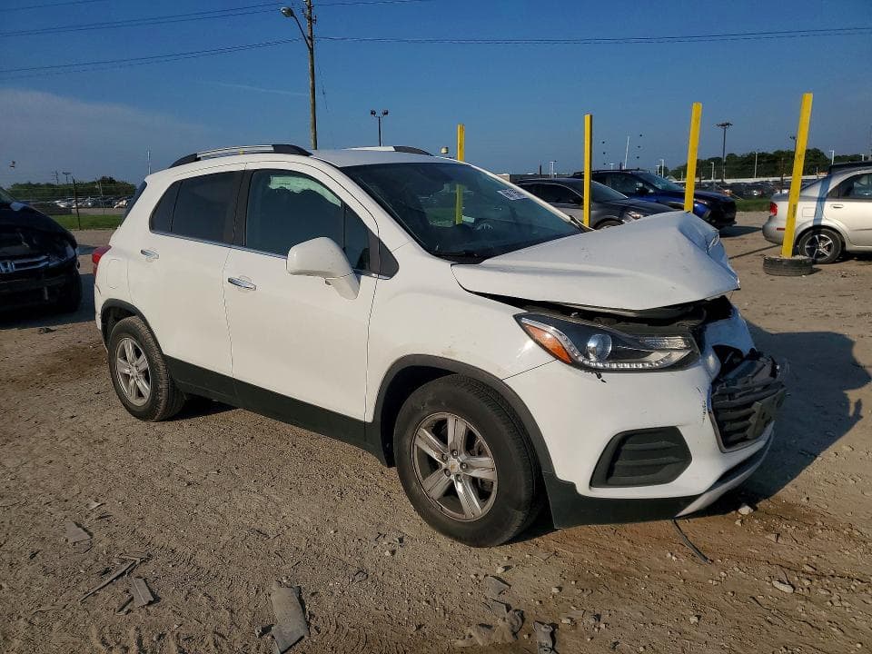 2017 CHEVROLET TRAX 1LT 4