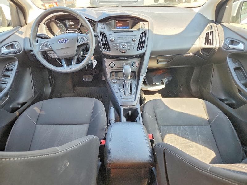 2017 FORD FOCUS SE 8