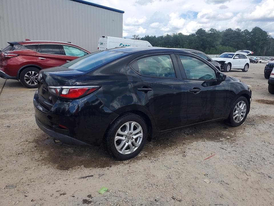 2017 TOYOTA YARIS IA BASE 3