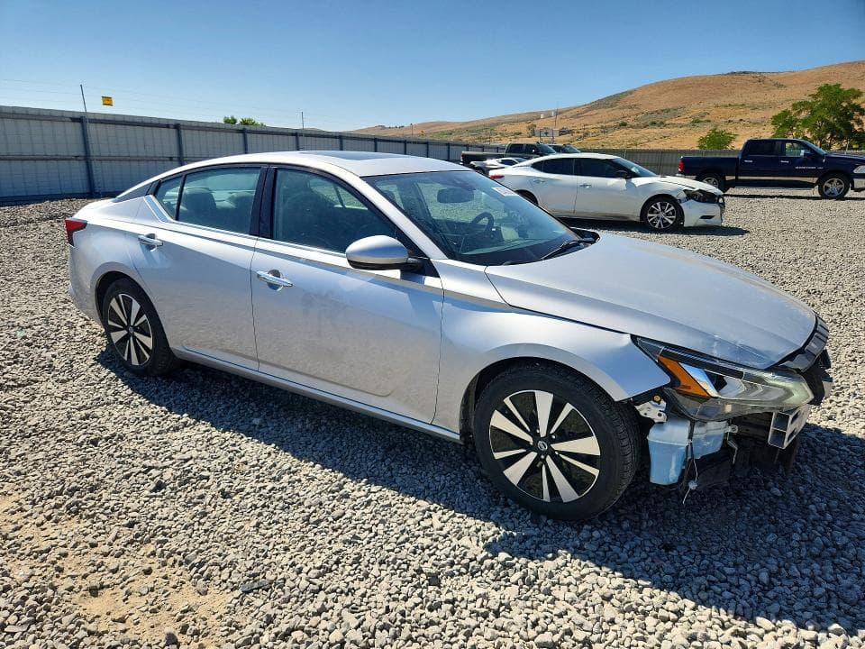 2020 NISSAN ALTIMA SL 4