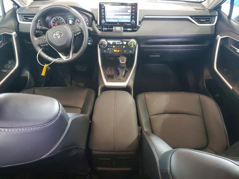 2021 TOYOTA RAV4 XLE PREMIUM 8