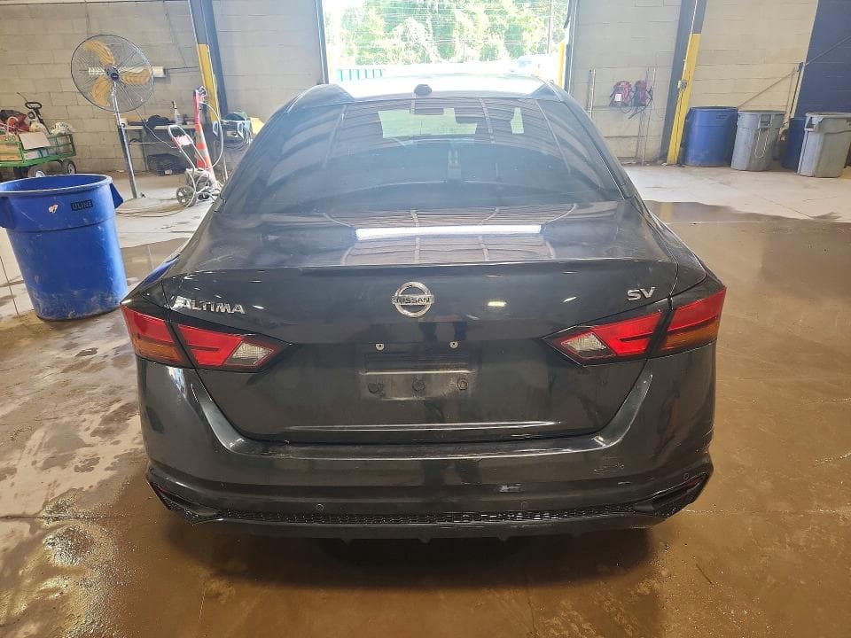 2021 NISSAN ALTIMA SV 6