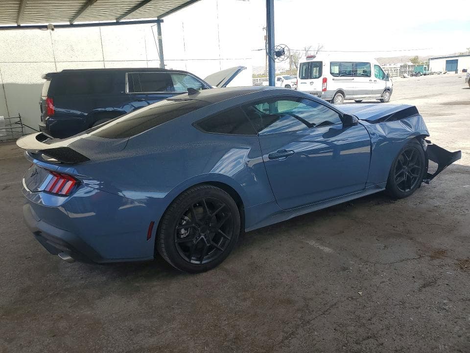 2024 FORD MUSTANG 3