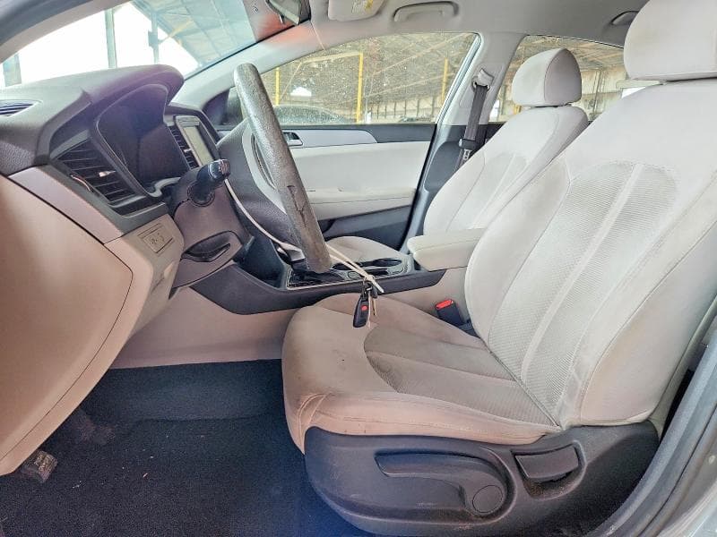 2019 HYUNDAI SONATA SE 7