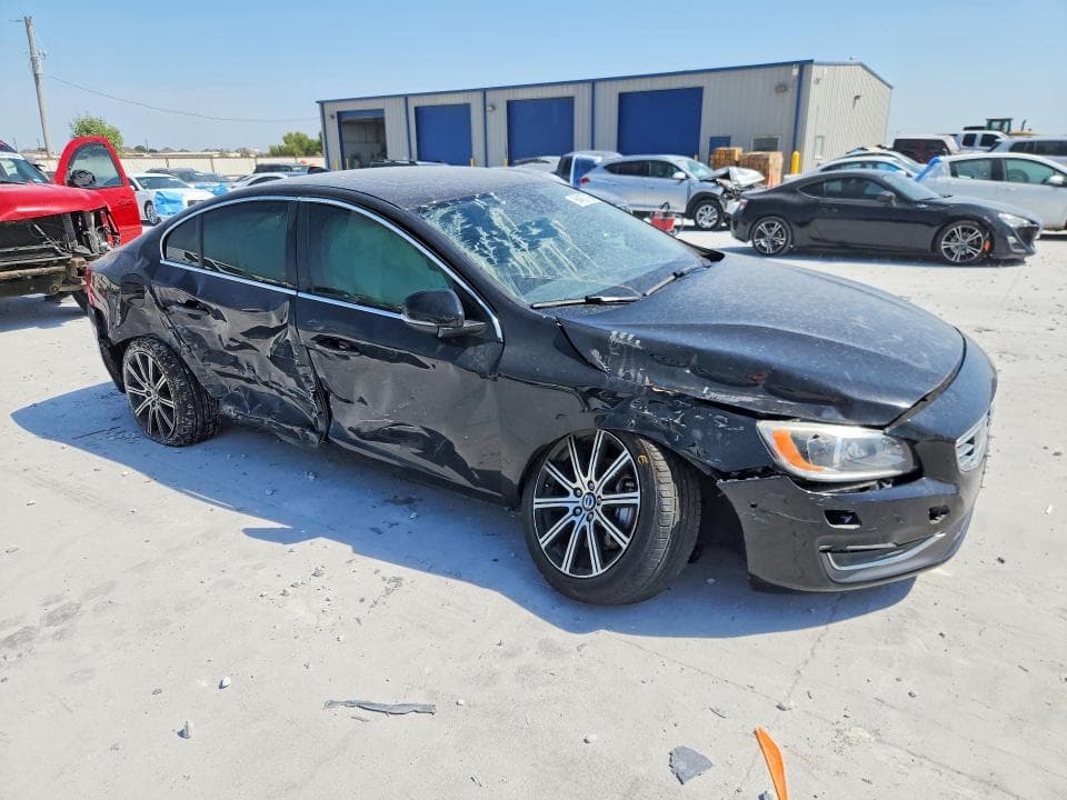 2017 VOLVO S60 PLATINUM 4