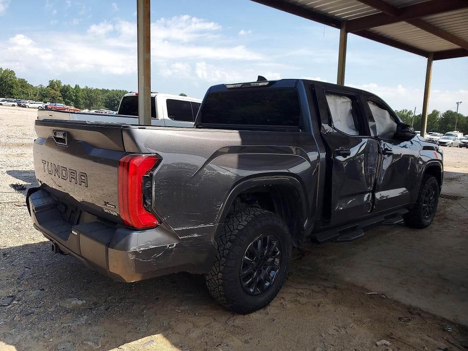 2025 TOYOTA TUNDRA SR 3