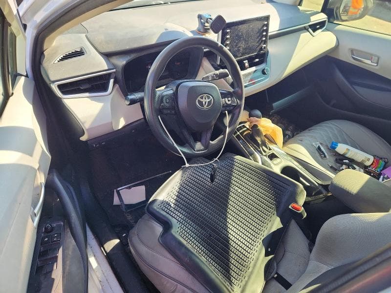 2020 TOYOTA COROLLA LE 8