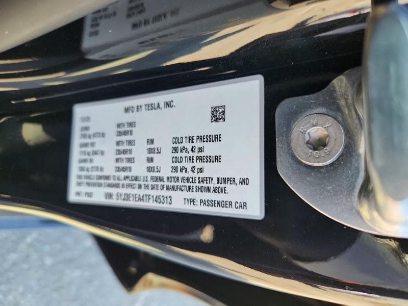 2026 TESLA MODEL 3 12