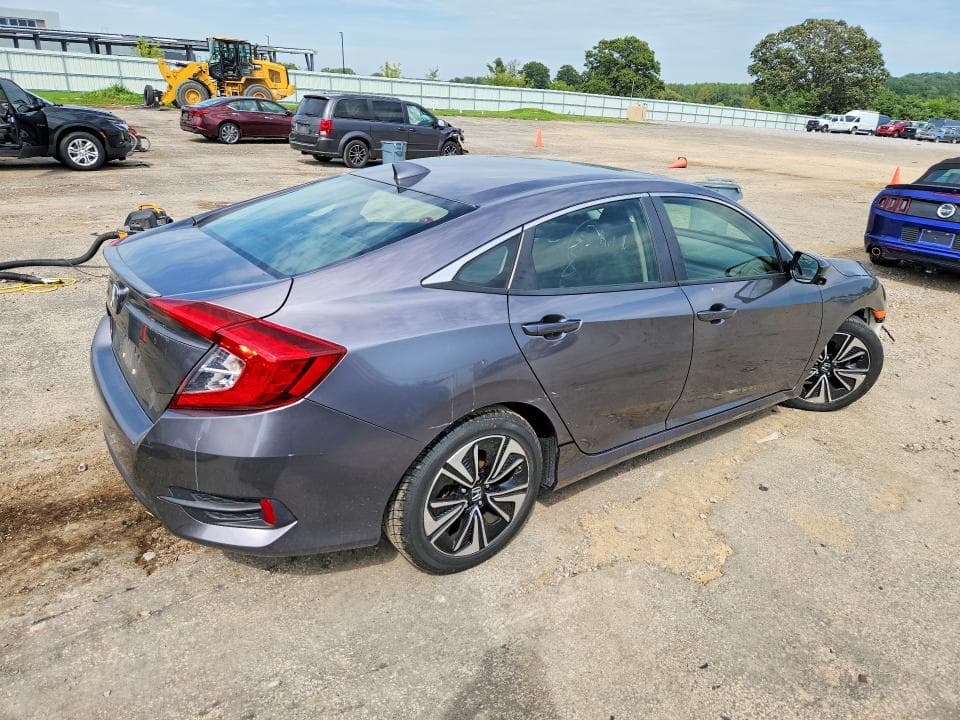 2018 HONDA CIVIC EX 3
