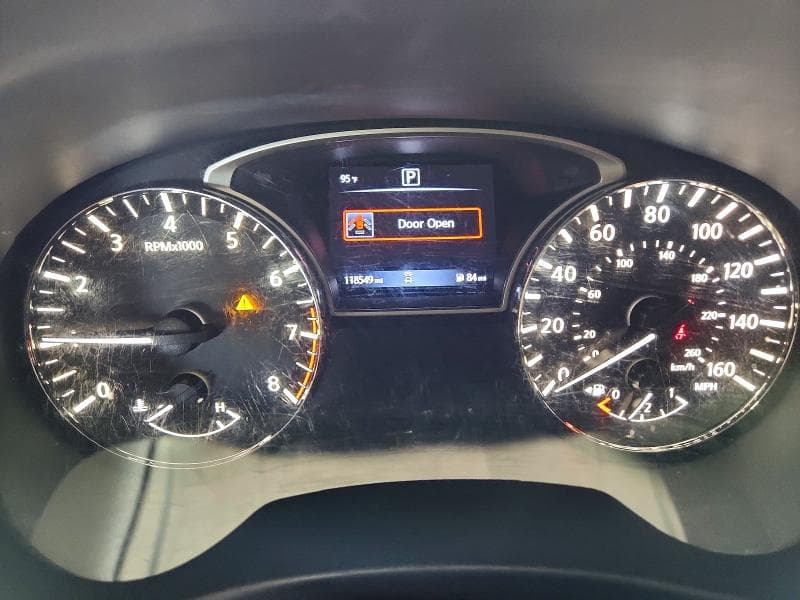 2018 NISSAN PATHFINDER S 9
