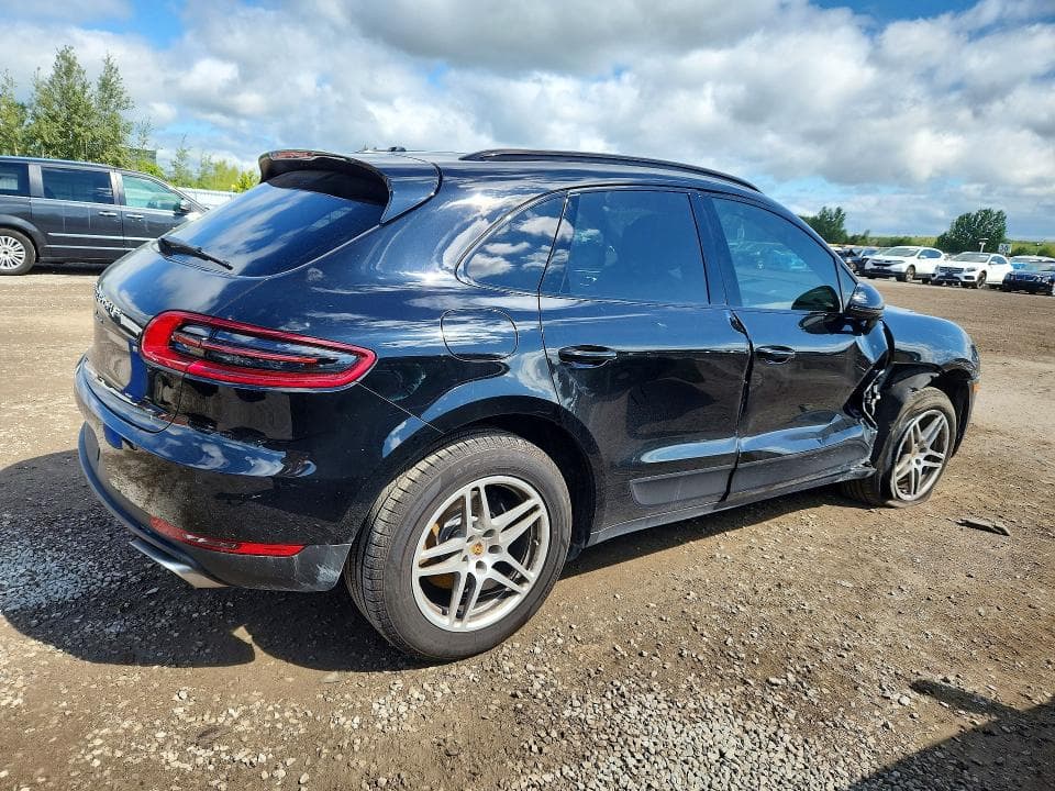 2018 PORSCHE MACAN 3