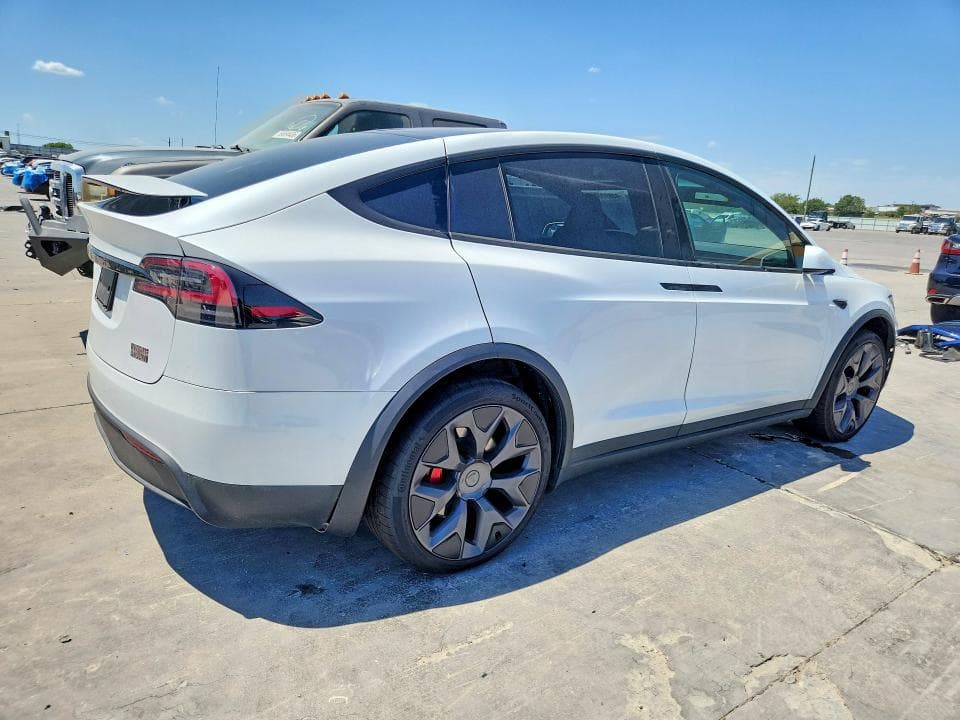 2026 TESLA MODEL X 3