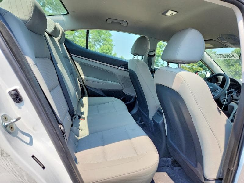 2017 HYUNDAI ELANTRA SE 10