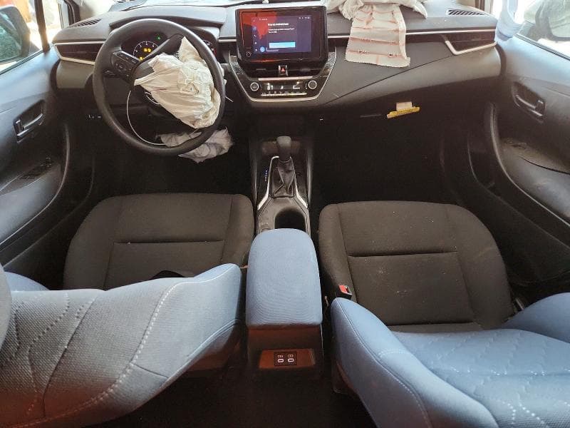 2025 TOYOTA COROLLA LE 8