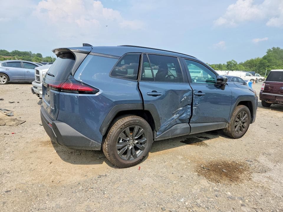 2026 TOYOTA RAV4 XLE PREMIUM 3