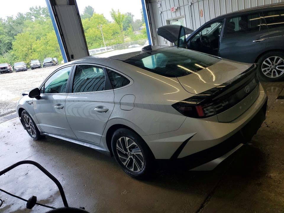2026 HYUNDAI SONATA HYBRID BLUE 2