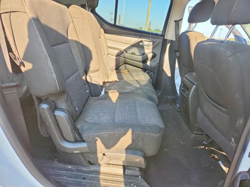 2018 CHEVROLET TRAVERSE LS 11