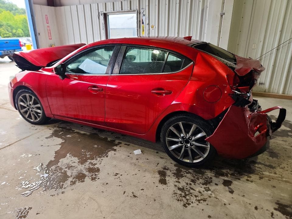 2018 MAZDA 3 TOURING 2