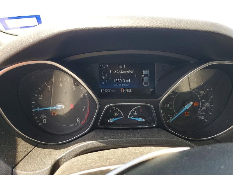 2017 FORD FOCUS SE 9