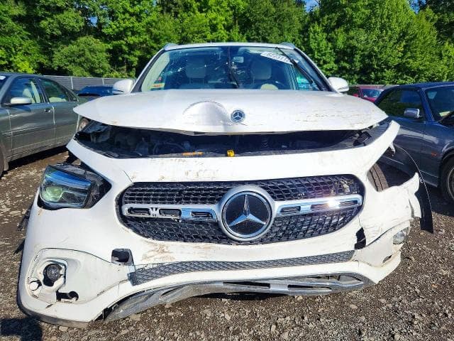 2021 MERCEDES-BENZ GLA 250 4MATIC 5