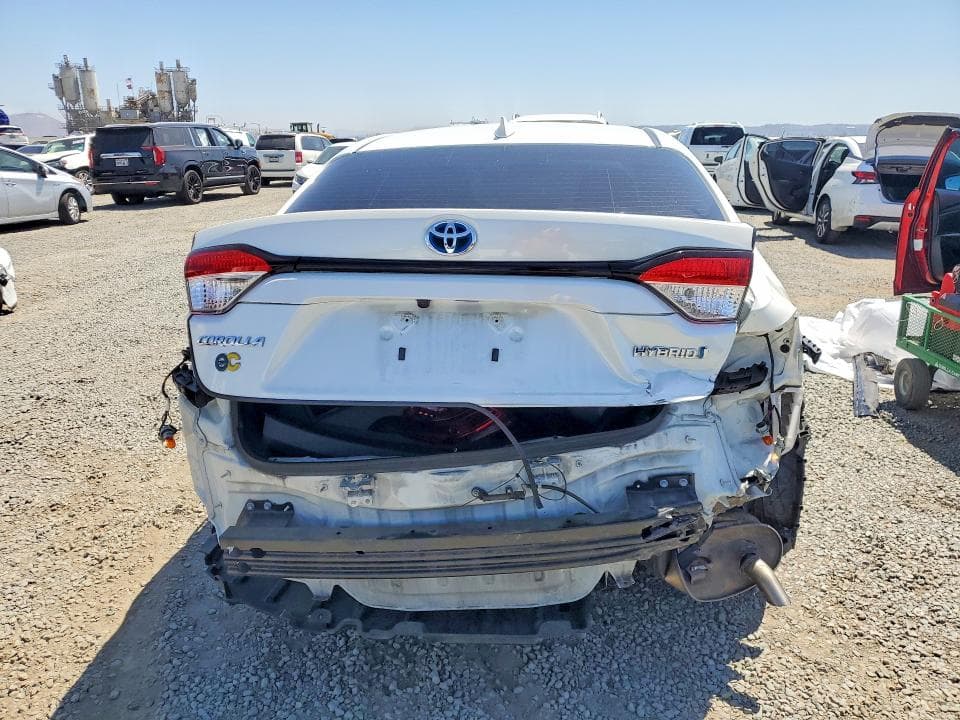2021 TOYOTA COROLLA LE 6