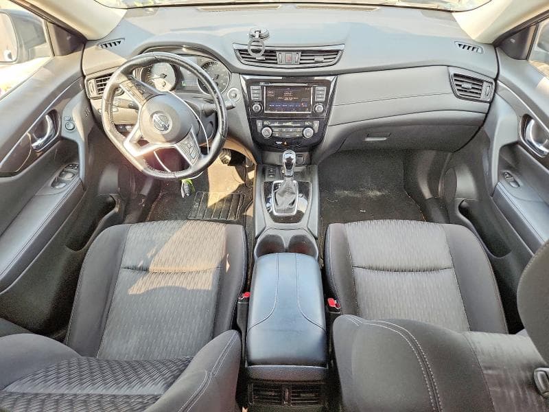 2020 NISSAN ROGUE SV 8