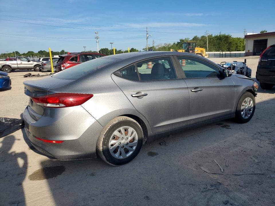 2018 HYUNDAI ELANTRA SE 3