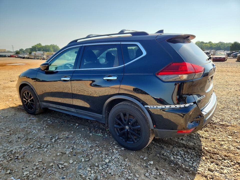 2017 NISSAN ROGUE SV 2