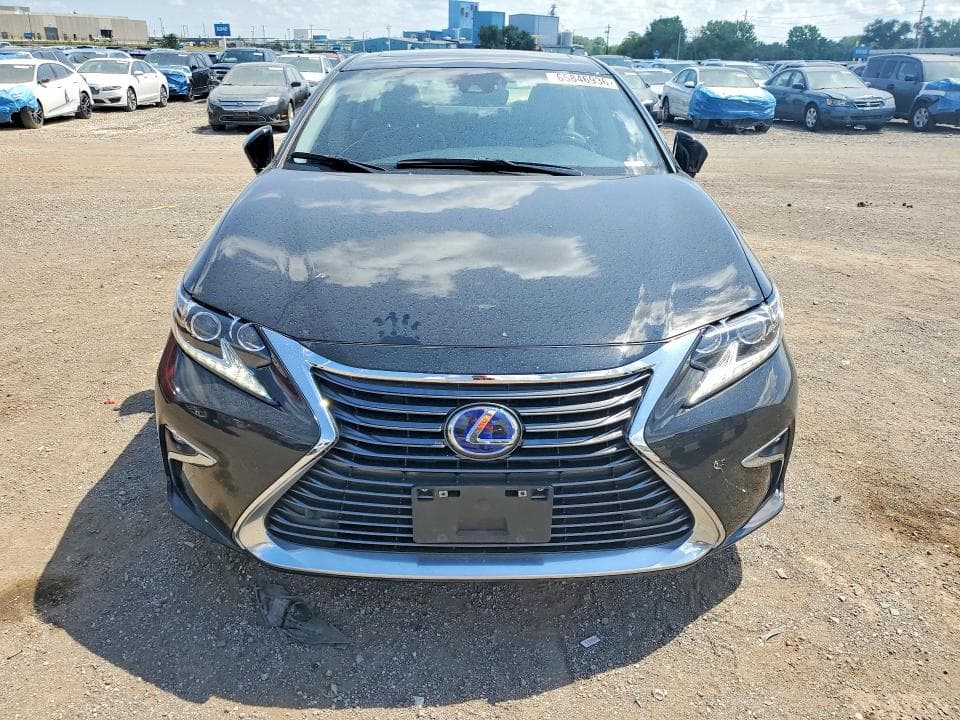 2017 LEXUS ES 300H 5