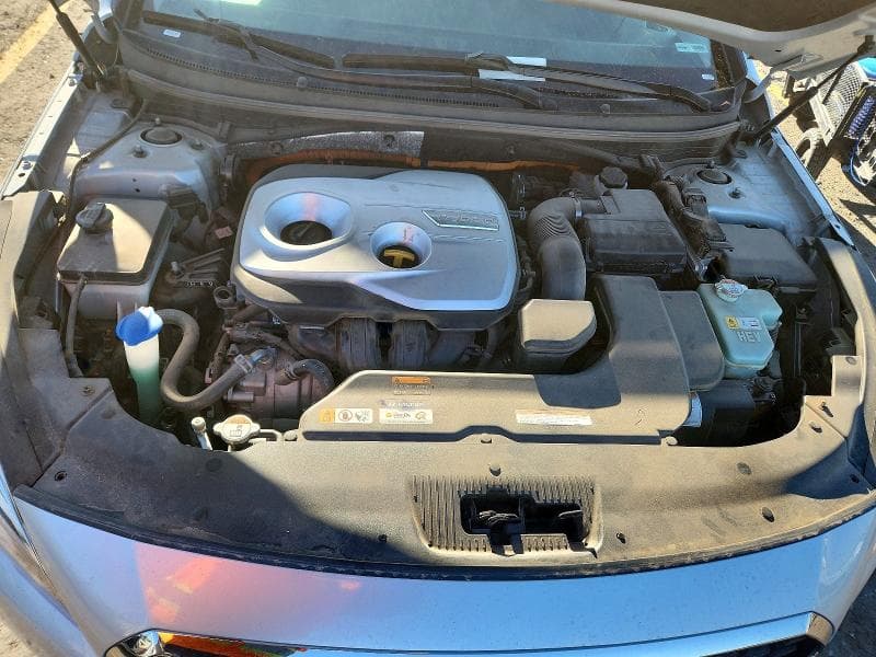 2017 HYUNDAI SONATA HYBRID SE 11