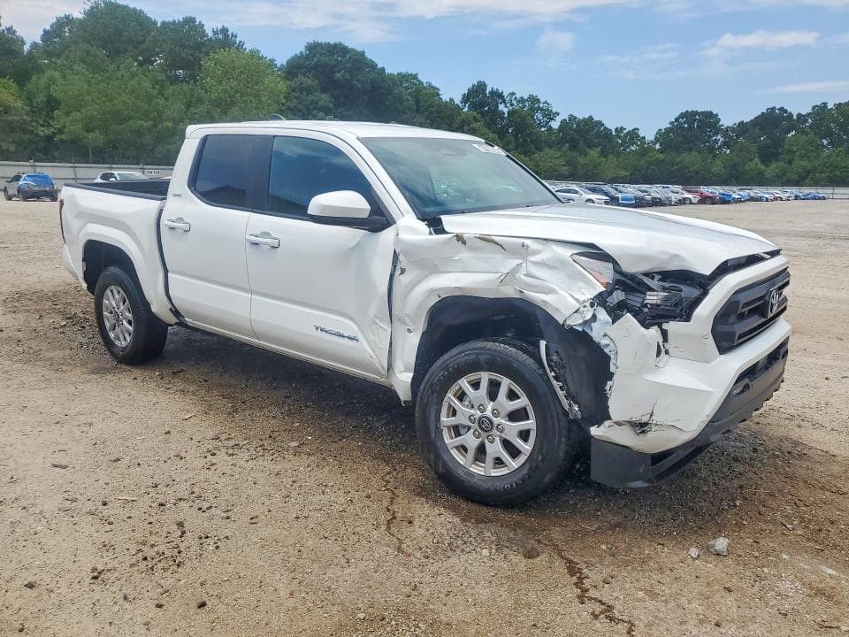 2026 TOYOTA TACOMA SR5 4