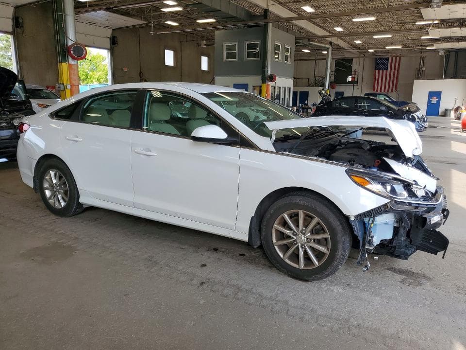 2019 HYUNDAI SONATA SE 4