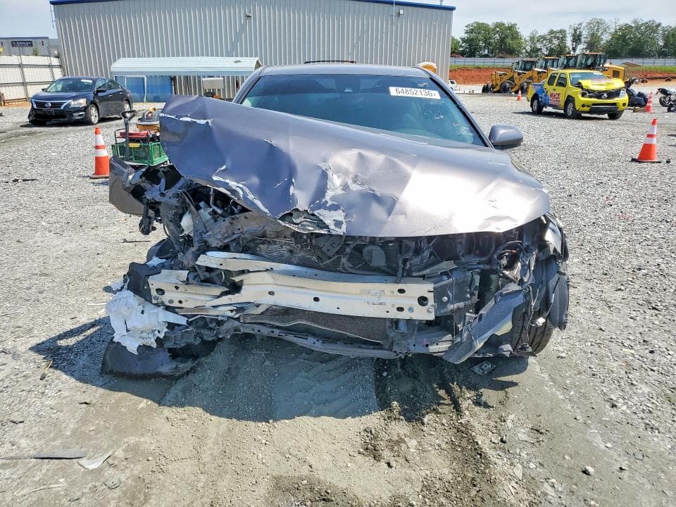 2019 TOYOTA CAMRY SE 5