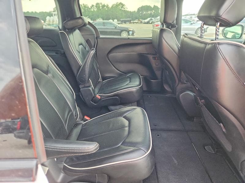 2025 CHRYSLER PACIFICA LIMITED 11