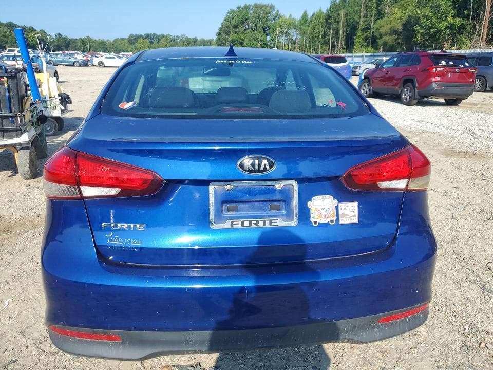 2017 KIA FORTE LX 6