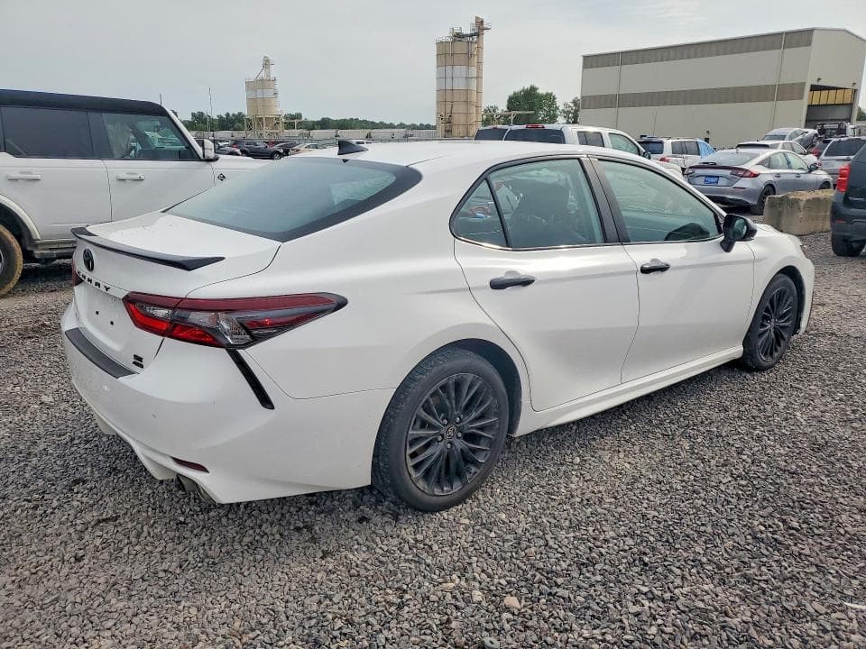 2021 TOYOTA CAMRY SE NIGHTSHADE 3