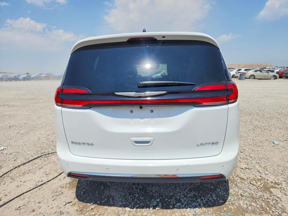 2026 CHRYSLER PACIFICA LIMITED 6