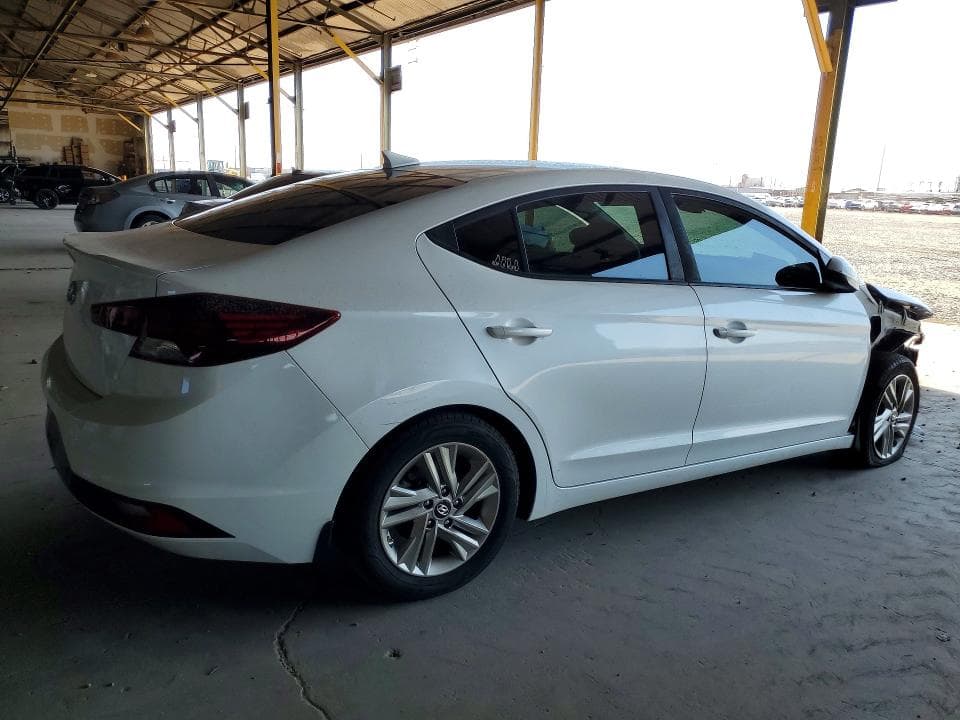 2019 HYUNDAI ELANTRA SEL 3
