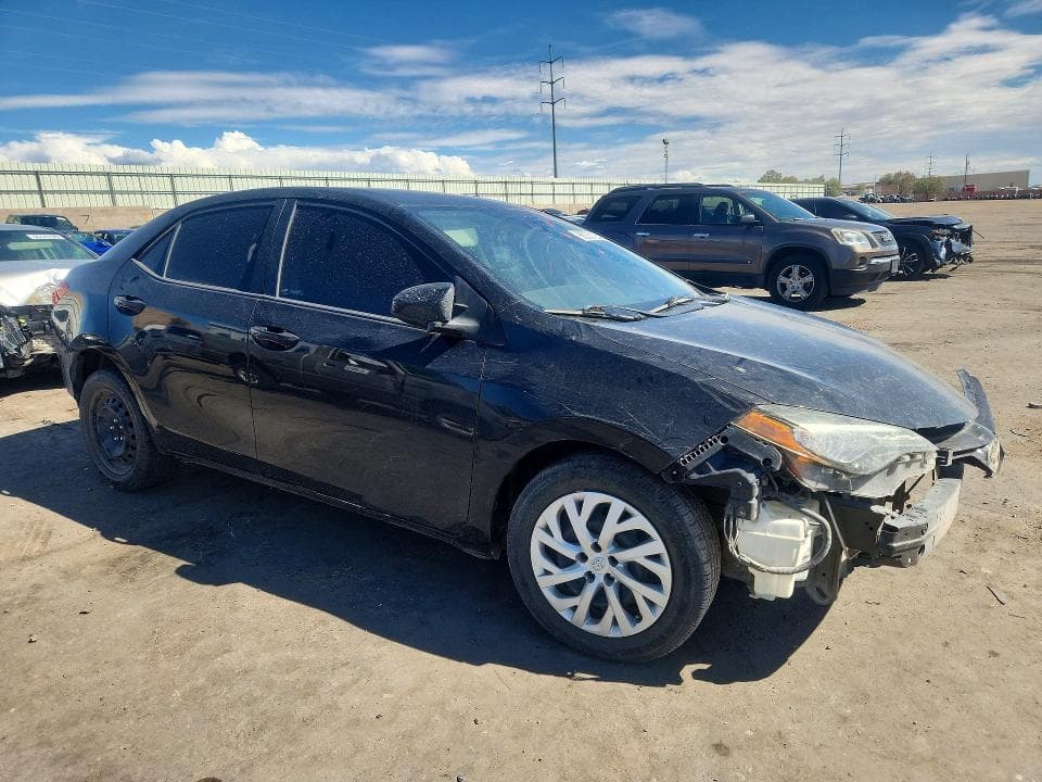 2017 TOYOTA COROLLA LE 4