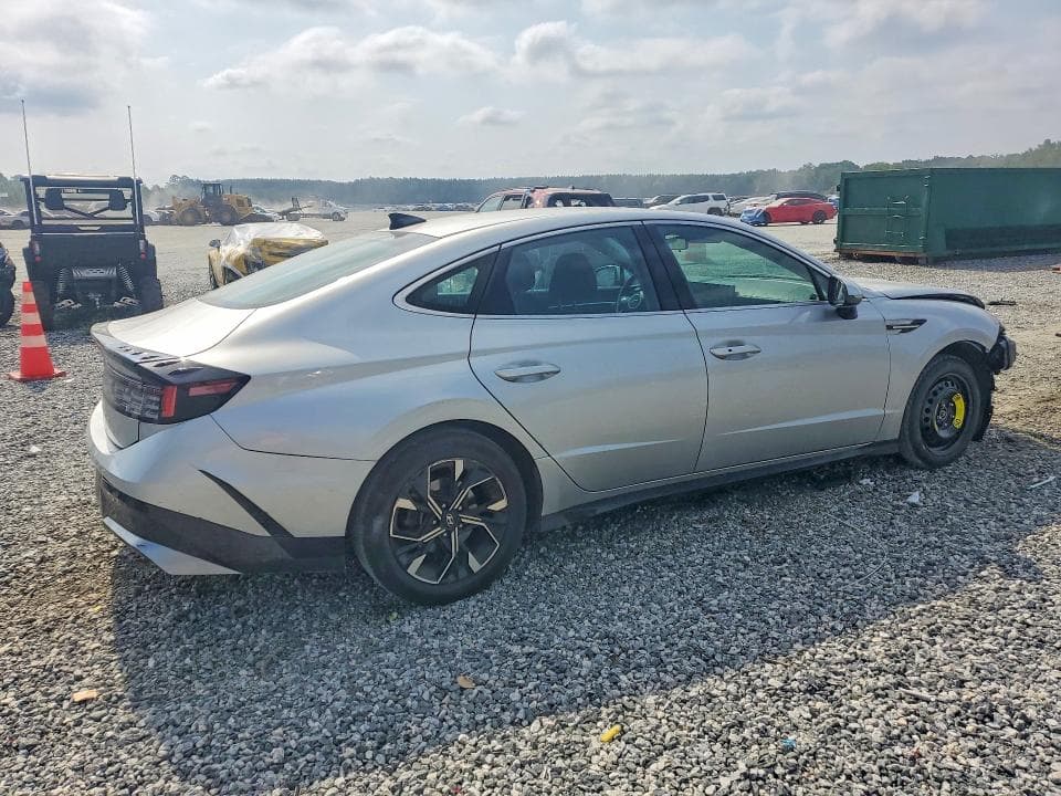 2024 HYUNDAI SONATA SEL 3