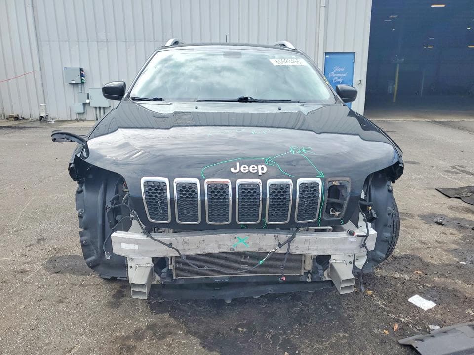 2019 JEEP CHEROKEE LATITUDE 5