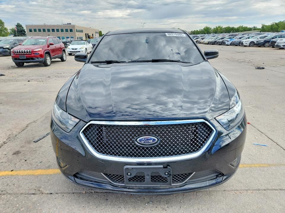 2019 FORD TAURUS SHO 5